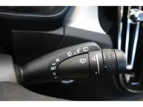 Volvo XC40 thumbnail 35