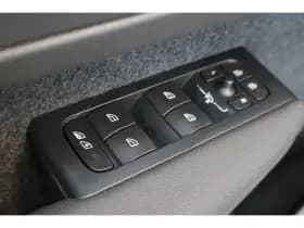 Volvo XC40 thumbnail 37