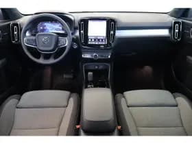 Volvo XC40 thumbnail 5