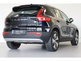 Volvo XC40 thumbnail 3