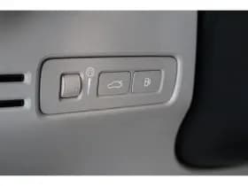 Volvo XC40 thumbnail 25