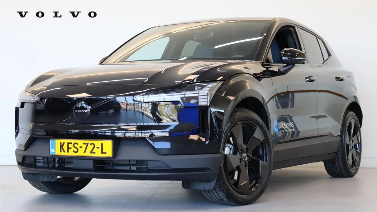 Volvo EX30 — foto 1