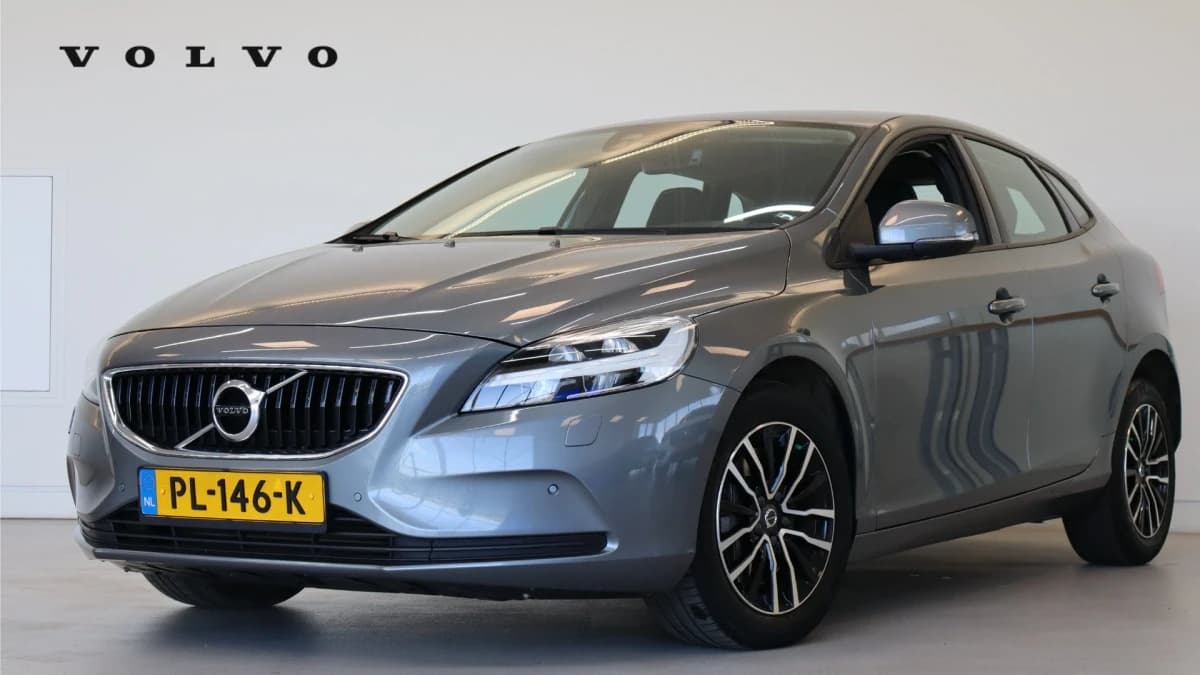 Volvo V40 — foto 1