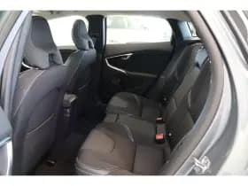 Volvo V40 thumbnail 32