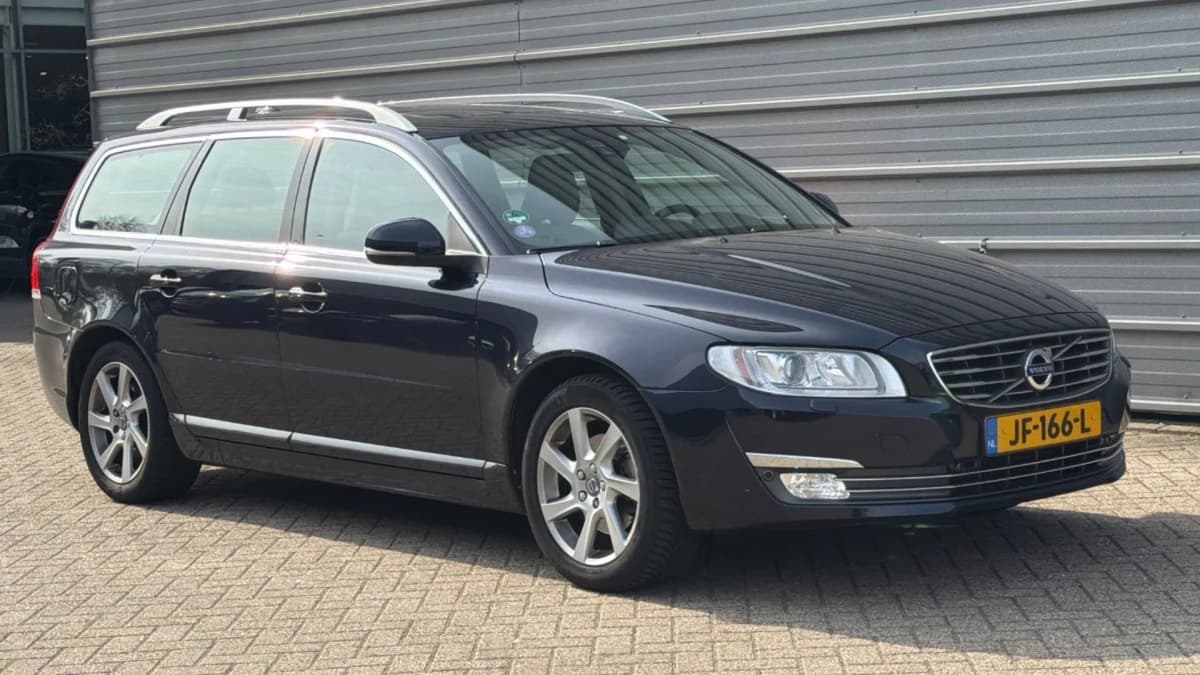 Volvo V70 — foto 1