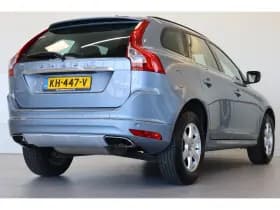 Volvo XC60 thumbnail 3