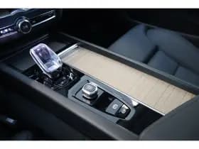 Volvo XC60 thumbnail 40