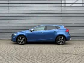 Volvo V40 thumbnail 2