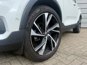 Volvo XC40 thumbnail 17
