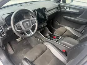 Volvo XC40 thumbnail 4