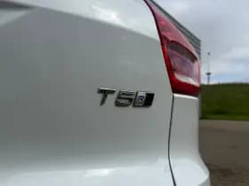 Volvo XC40 thumbnail 5