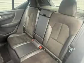 Volvo XC40 thumbnail 6