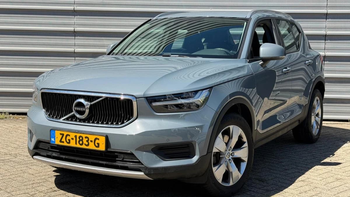 Volvo XC40 — foto 1