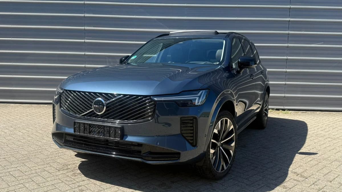 Volvo XC90 — foto 1