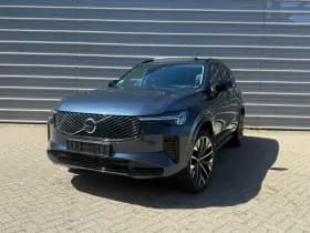 Volvo XC90 thumbnail 1