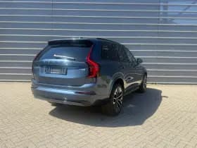Volvo XC90 thumbnail 3