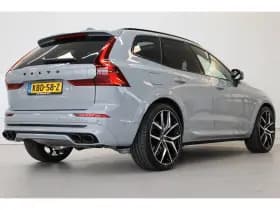 Volvo XC60 thumbnail 3