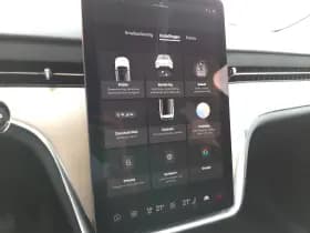 Volvo EX90 thumbnail 22