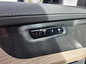 Volvo XC90 thumbnail 18