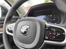 Volvo XC90 thumbnail 24