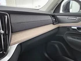 Volvo XC90 thumbnail 38