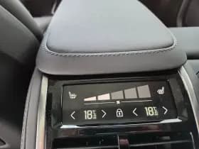 Volvo XC90 thumbnail 45