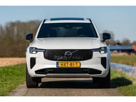 Volvo XC90 thumbnail 2