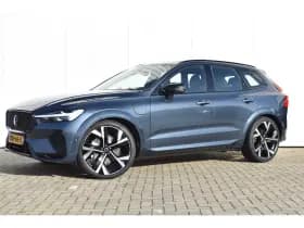 Volvo XC60 thumbnail 2