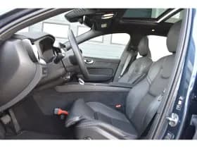 Volvo XC60 thumbnail 32