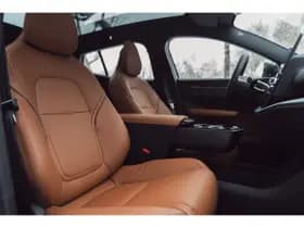 Volvo EX30 thumbnail 2