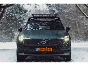Volvo EX30 thumbnail 3