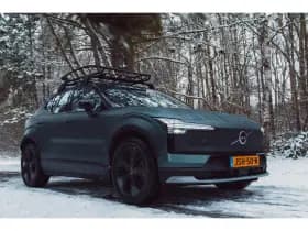 Volvo EX30 thumbnail 4