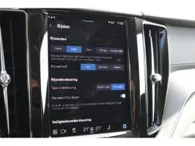 Volvo XC60 thumbnail 25