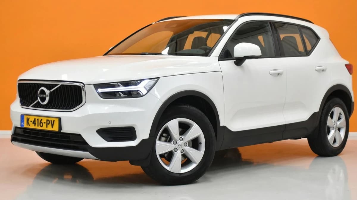 Volvo XC40 — foto 1