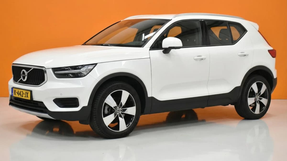 Volvo XC40 — foto 1