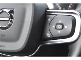 Volvo XC40 thumbnail 18