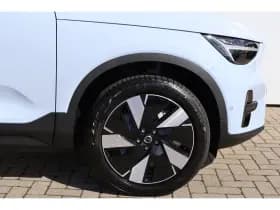 Volvo EX40 thumbnail 33