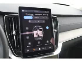 Volvo XC90 thumbnail 35