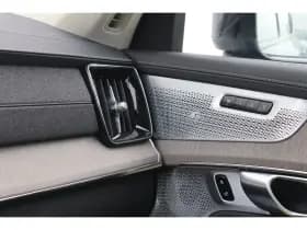 Volvo XC90 thumbnail 52