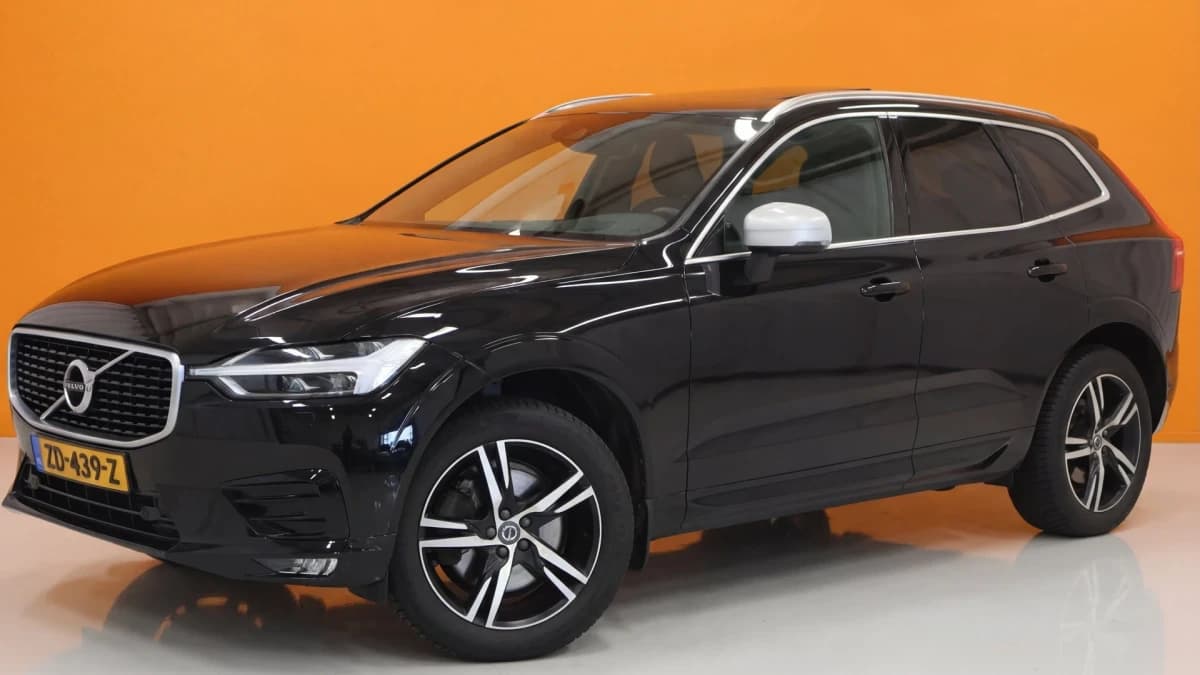 Volvo XC60 — foto 1