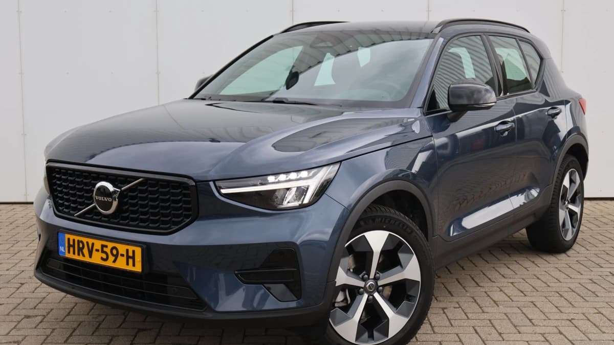 Volvo XC40 — foto 1