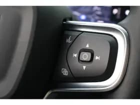 Volvo XC40 thumbnail 25