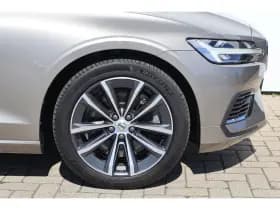 Volvo V60 thumbnail 4