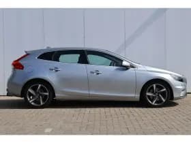 Volvo V40 thumbnail 26