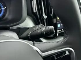 Volvo XC60 thumbnail 25