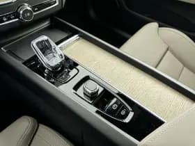 Volvo XC60 thumbnail 20