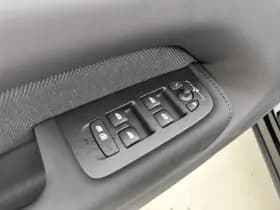 Volvo XC60 thumbnail 25
