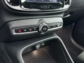 Volvo XC40 thumbnail 23