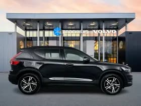 Volvo XC40 thumbnail 7