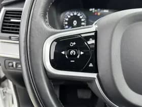 Volvo XC90 thumbnail 17
